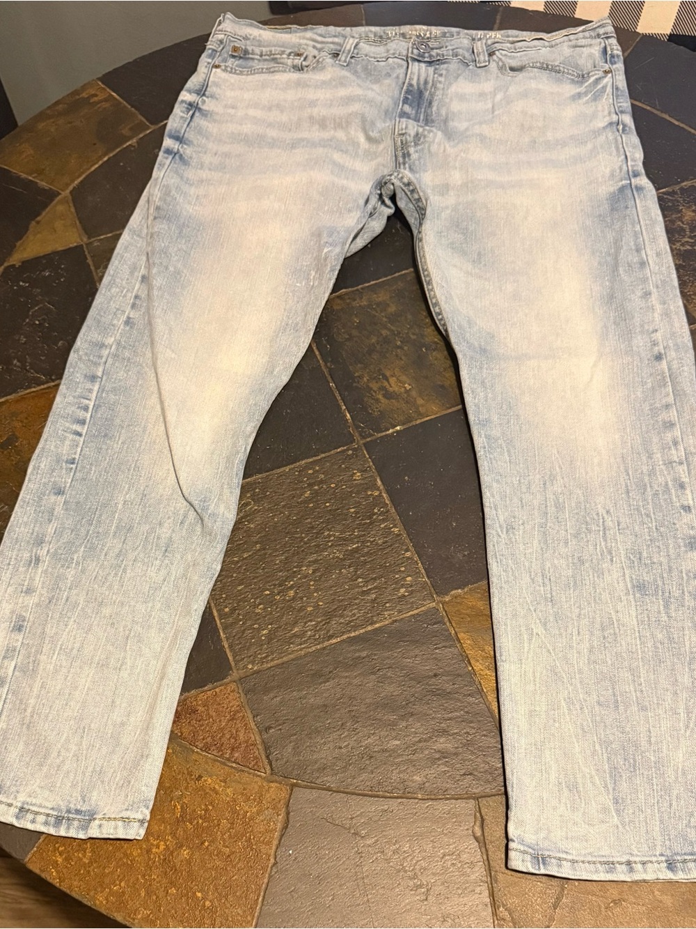 Relaxed Fit Light Blue Men's Jeans - Breathable Everyday Denim